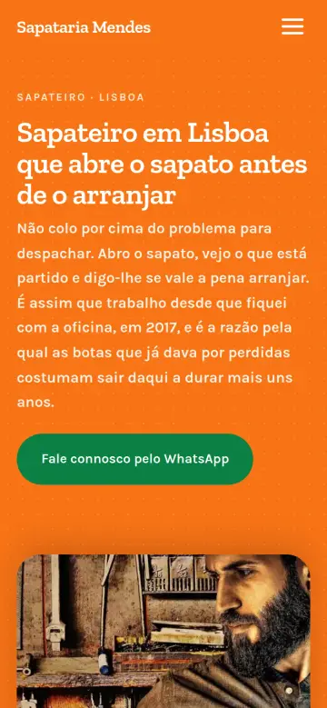 The Sapataria Mendes website on a phone
